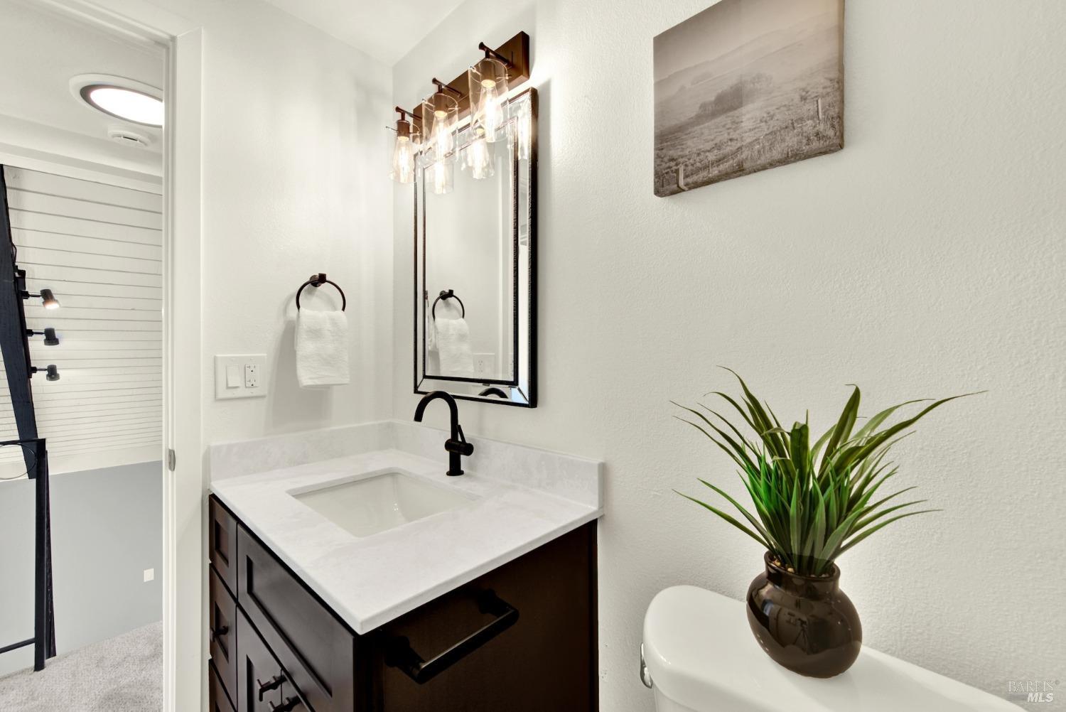 Detail Gallery Image 32 of 47 For 661 Berkeley Way, Fairfield,  CA 94533 - 4 Beds | 2 Baths