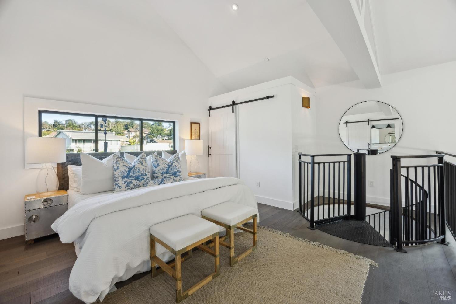 Detail Gallery Image 21 of 39 For 303 Bodega Ave, Petaluma,  CA 94952 - 2 Beds | 3 Baths