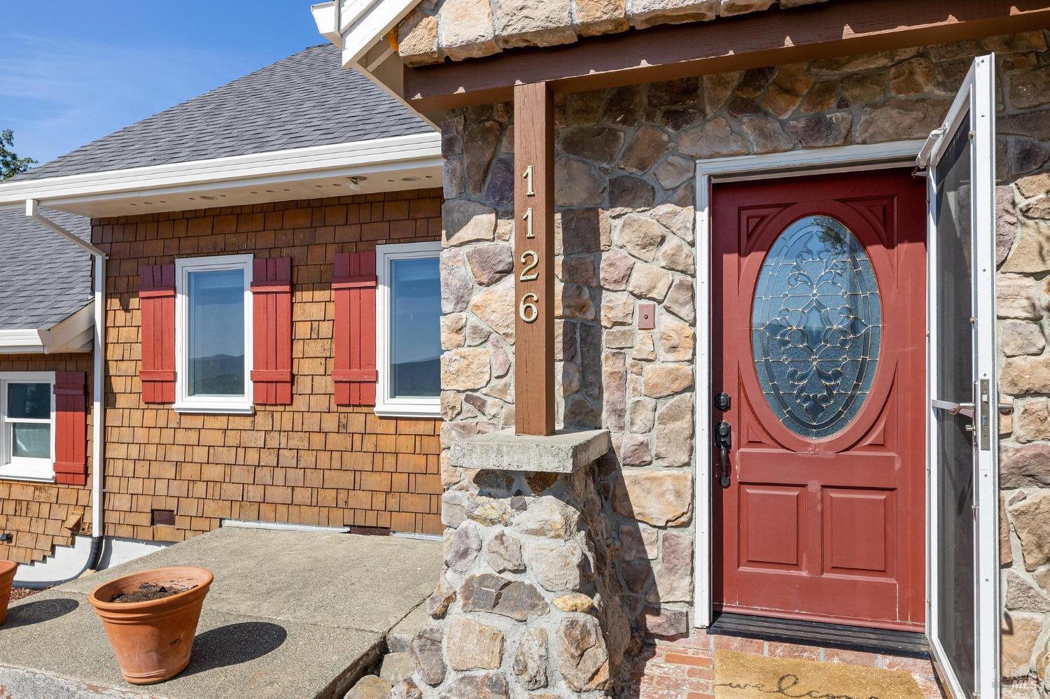 Detail Gallery Image 5 of 38 For 1126 Rimrock Dr, Napa,  CA 94558 - 2 Beds | 1/1 Baths