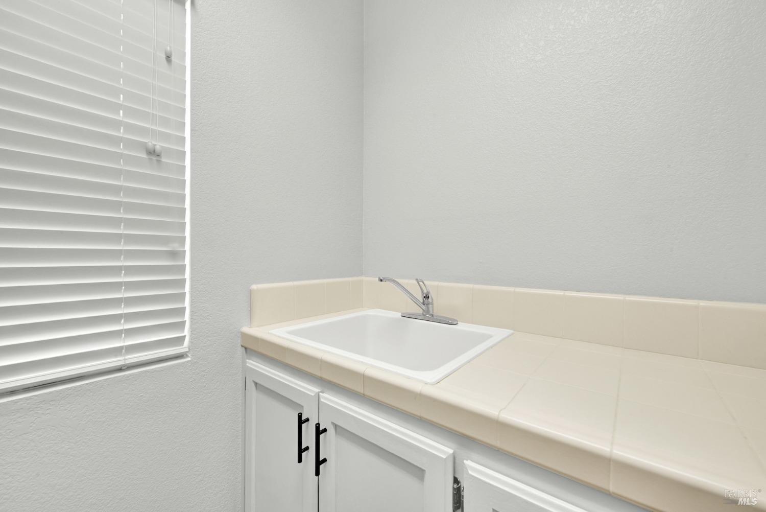 Detail Gallery Image 46 of 67 For 1917 Rollingwood Dr, Fairfield,  CA 94534 - 4 Beds | 2/1 Baths