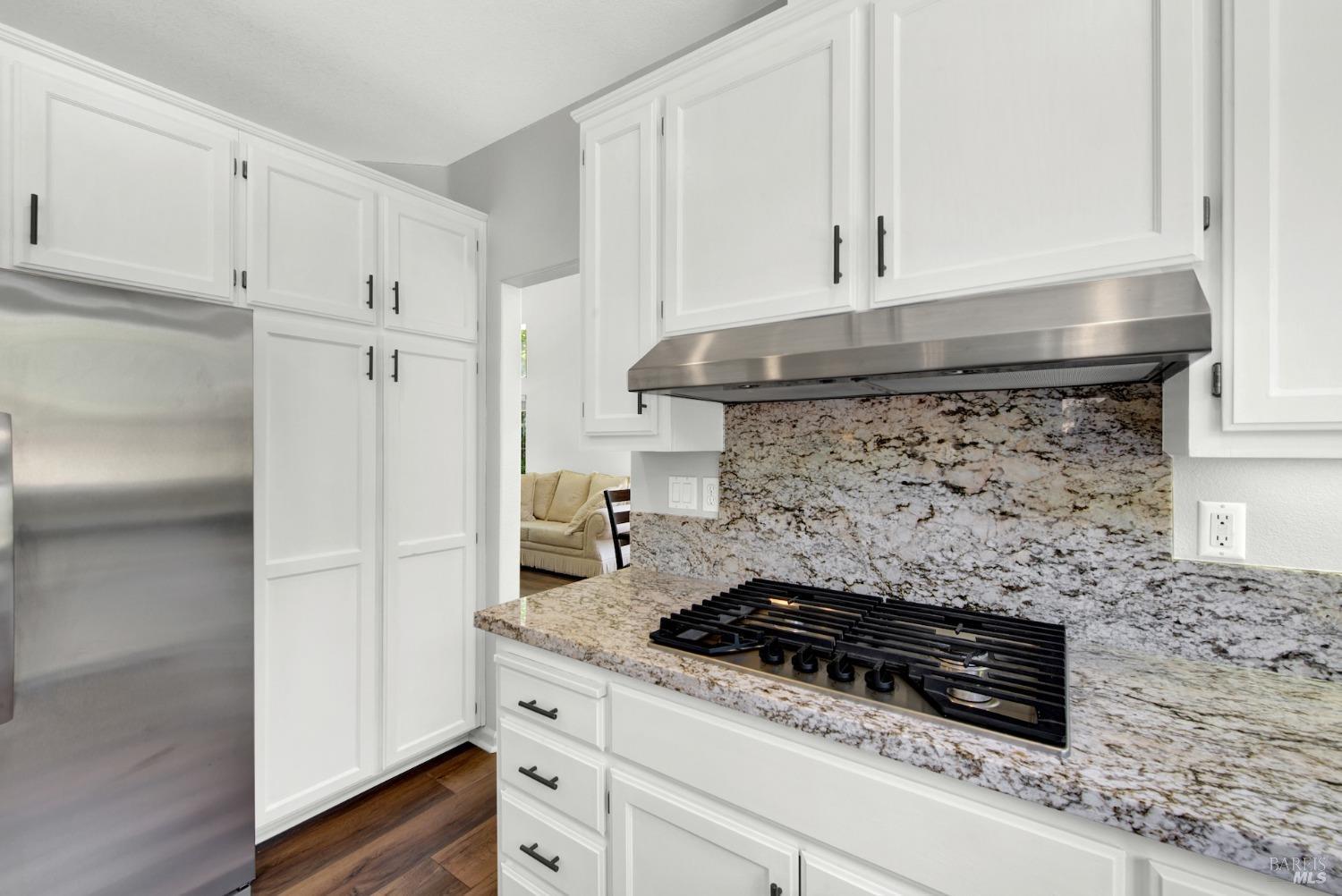 Detail Gallery Image 14 of 67 For 1917 Rollingwood Dr, Fairfield,  CA 94534 - 4 Beds | 2/1 Baths