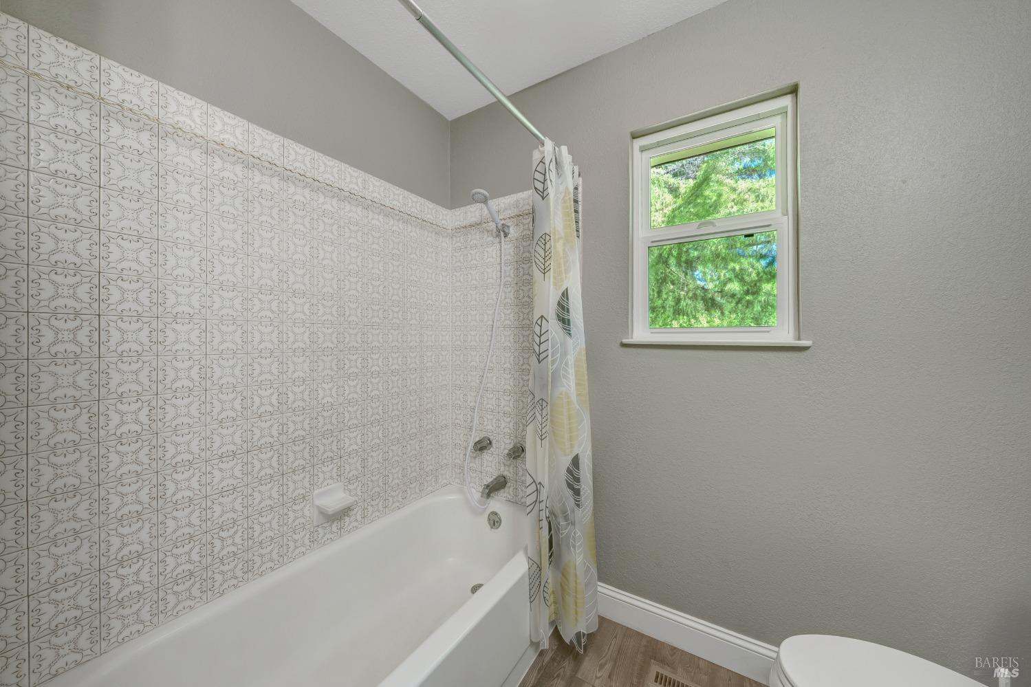 Detail Gallery Image 11 of 30 For 9115 Wildcat Rd, Kelseyville,  CA 95451 - 2 Beds | 2 Baths
