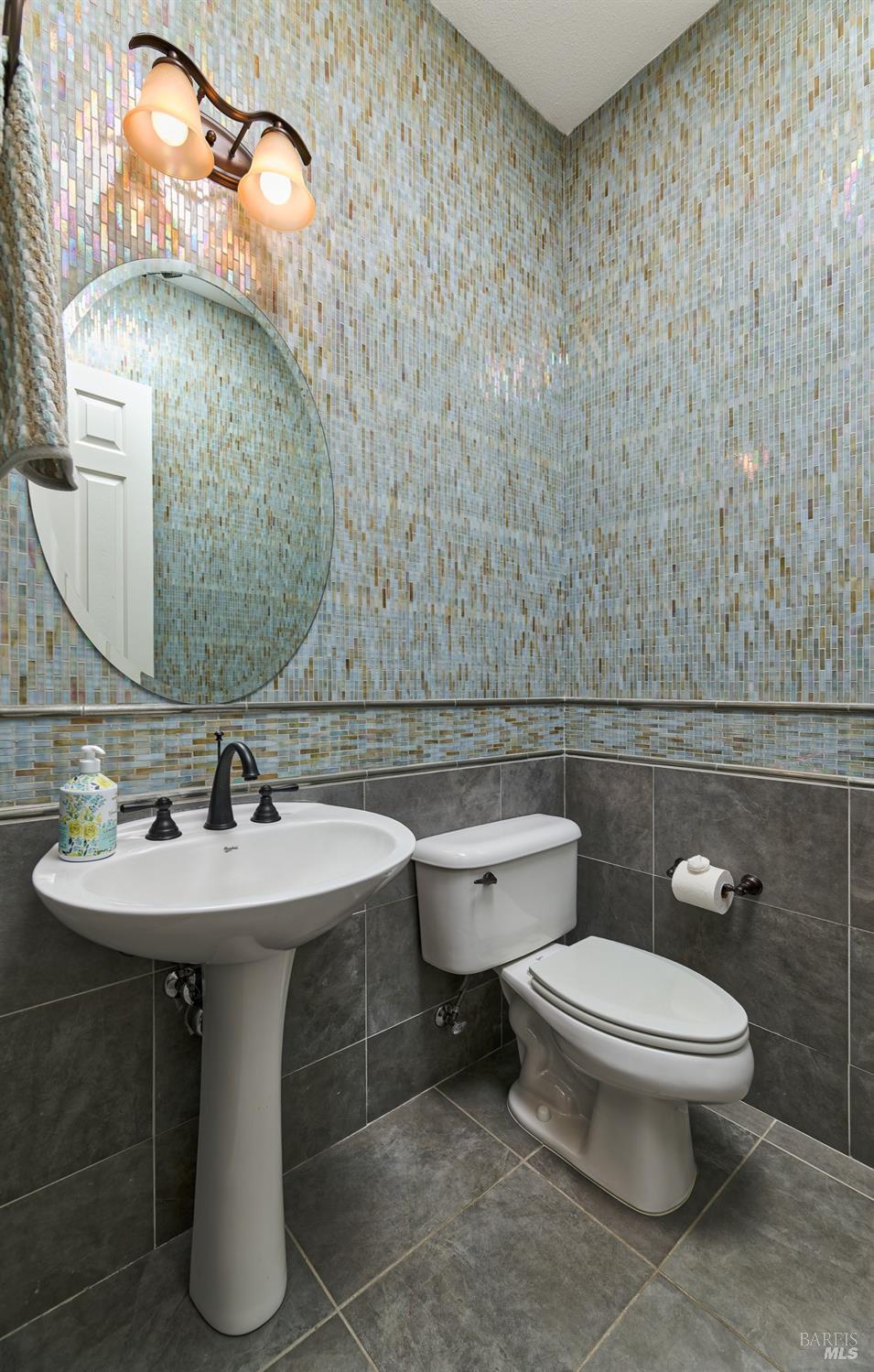 Detail Gallery Image 17 of 43 For 339 Desert Forest Ct, Rio Vista,  CA 94571 - 3 Beds | 3 Baths