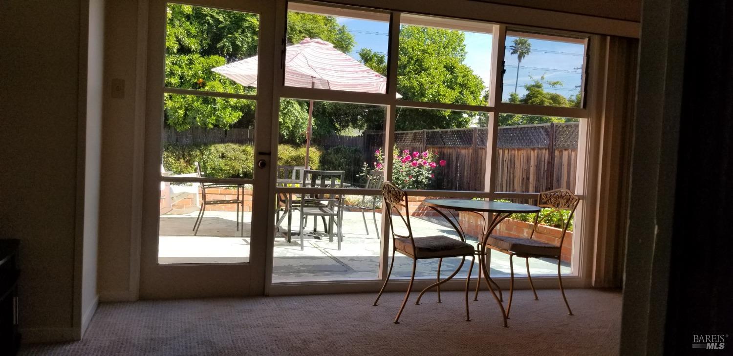 Detail Gallery Image 9 of 15 For 2324 West Park Ave, Napa,  CA 94558 - 3 Beds | 2 Baths
