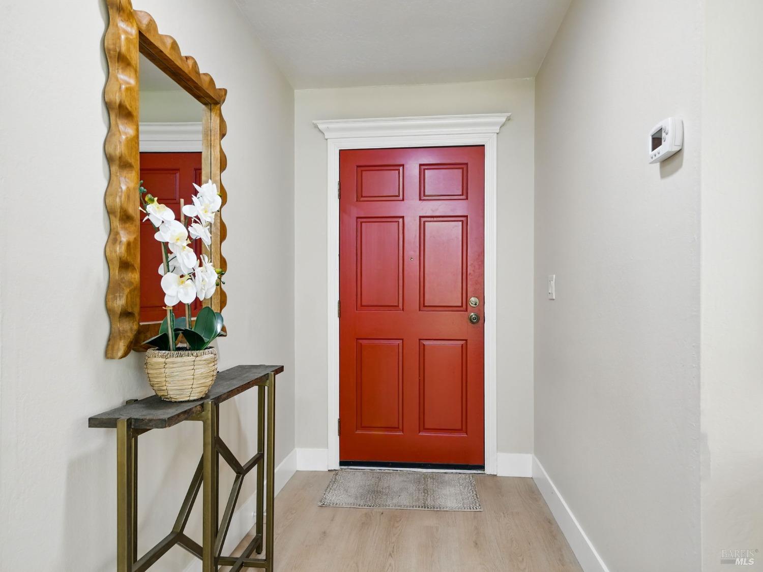 Detail Gallery Image 4 of 30 For 215 Panorama Dr, Benicia,  CA 94510 - 3 Beds | 2 Baths