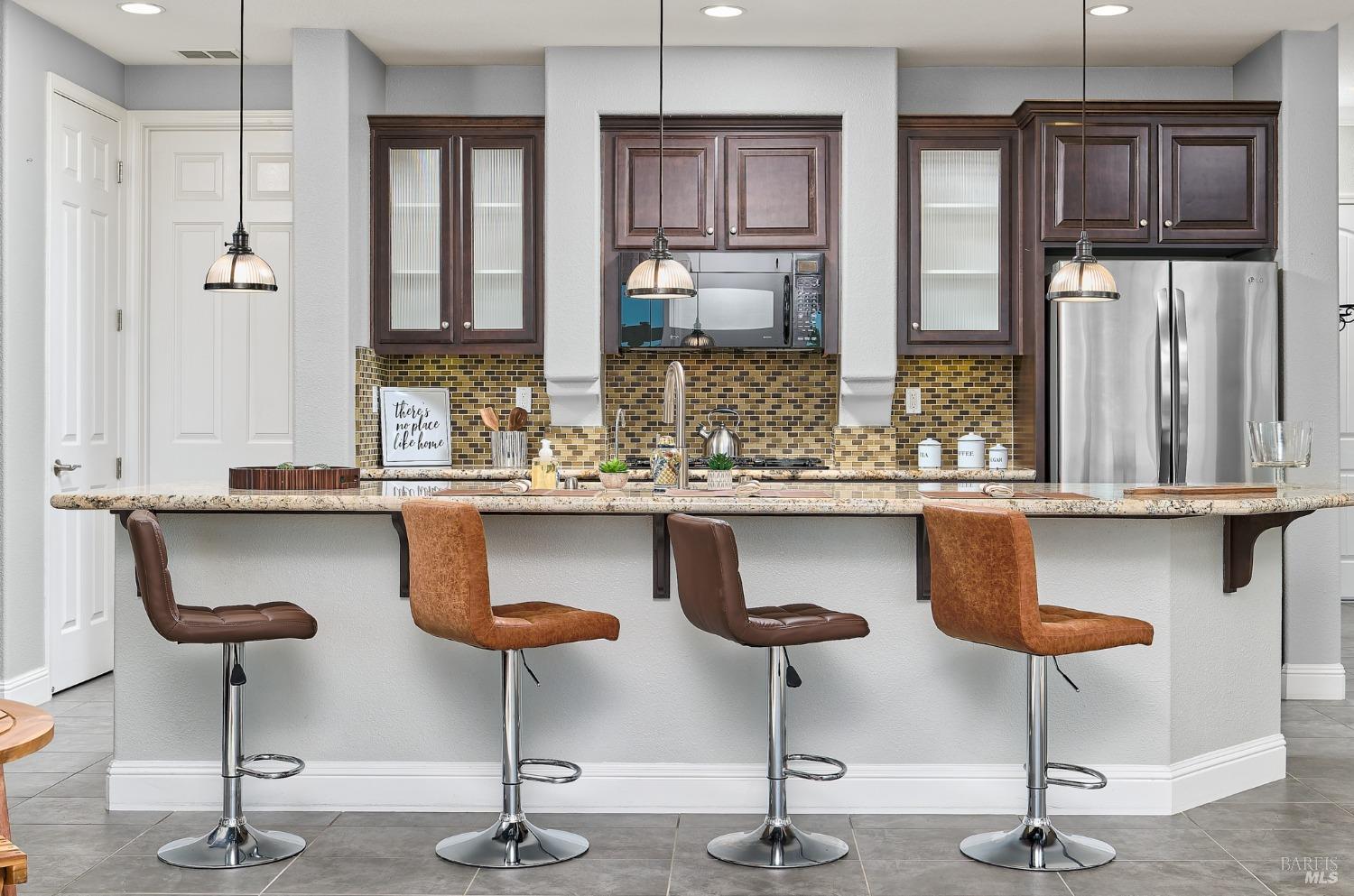 Detail Gallery Image 11 of 43 For 339 Desert Forest Ct, Rio Vista,  CA 94571 - 3 Beds | 3 Baths