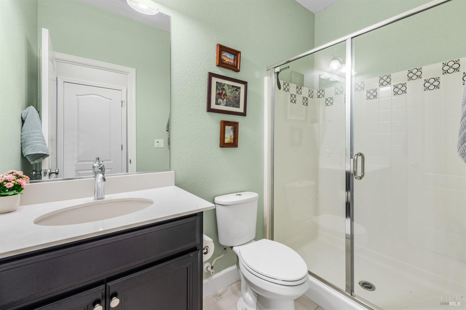 Detail Gallery Image 17 of 44 For 131 Kodiak Dr, Vacaville,  CA 95687 - 4 Beds | 3 Baths