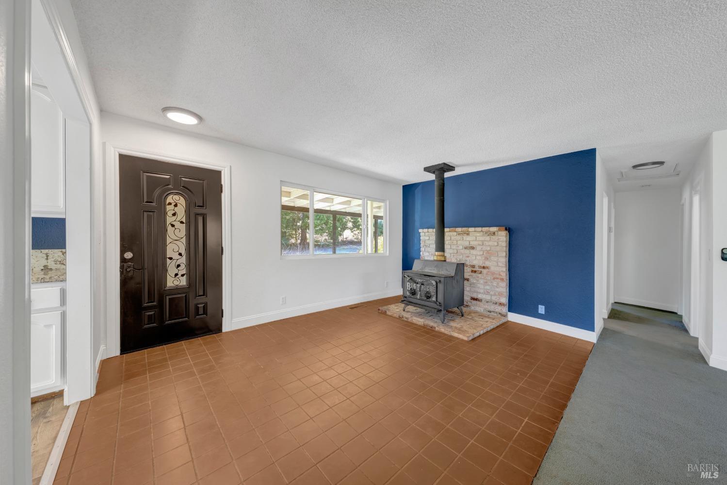 Detail Gallery Image 7 of 30 For 9115 Wildcat Rd, Kelseyville,  CA 95451 - 2 Beds | 2 Baths