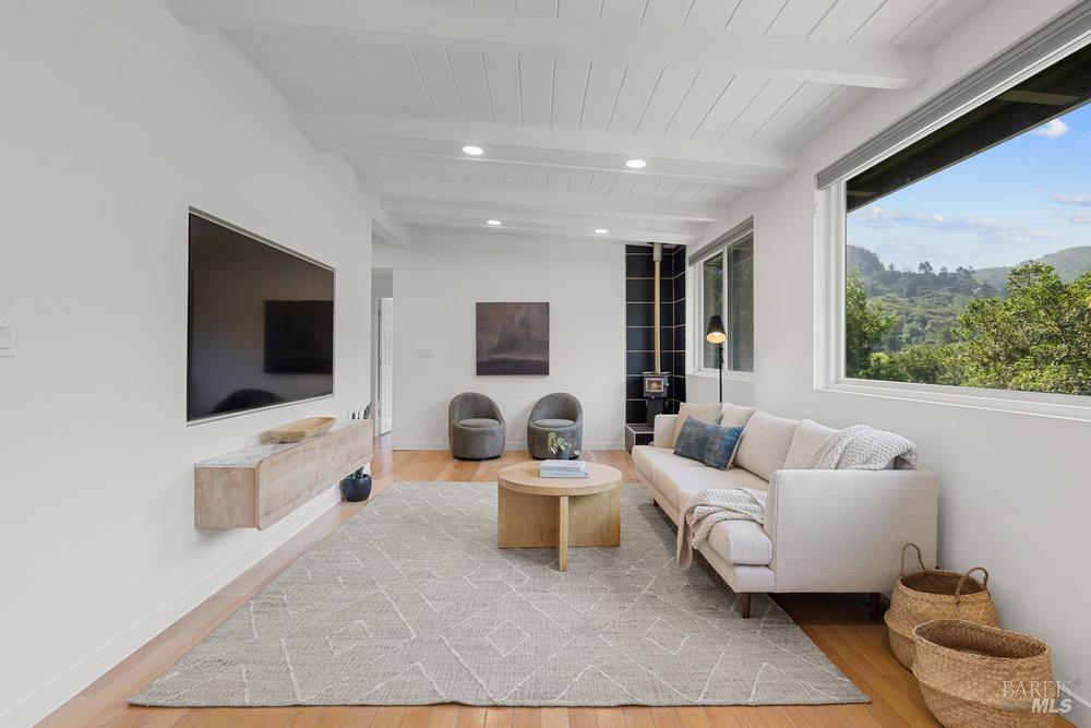 Detail Gallery Image 16 of 54 For 622 Eastwood Way, Mill Valley,  CA 94941 - 2 Beds | 1/1 Baths