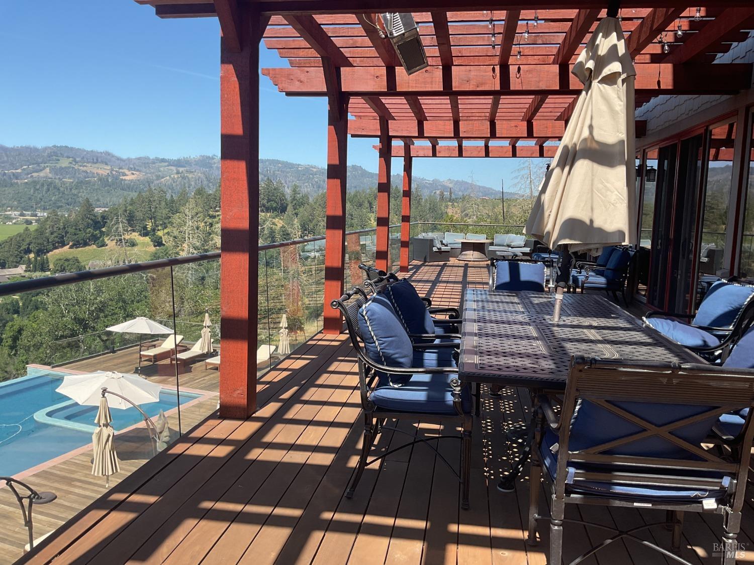 Detail Gallery Image 4 of 87 For 550 Meadowood Ln, Saint Helena,  CA 94574 - 6 Beds | 6 Baths