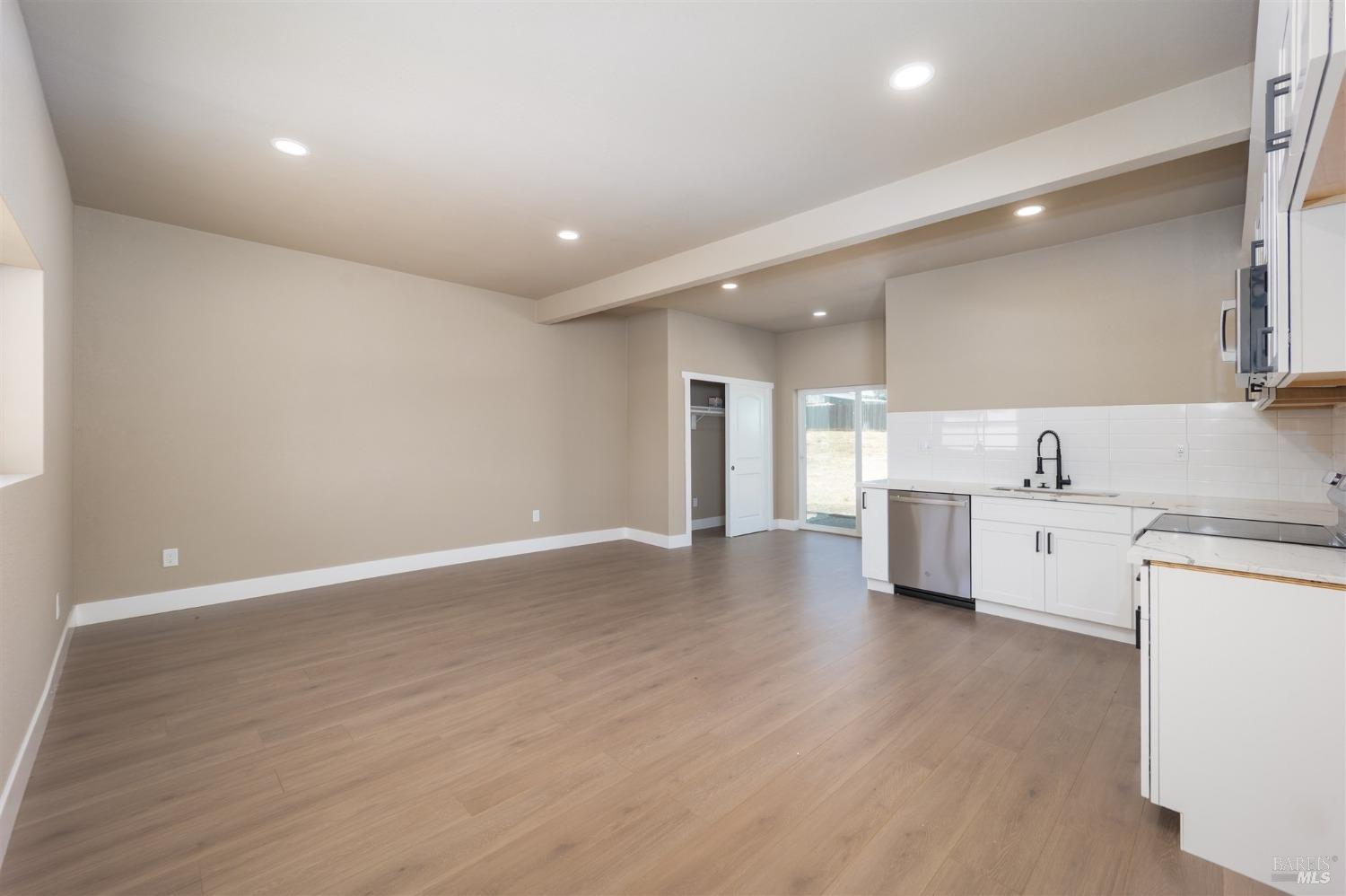 Detail Gallery Image 41 of 71 For 7511 Paddon Rd, Vacaville,  CA 95688 - 4 Beds | 3 Baths