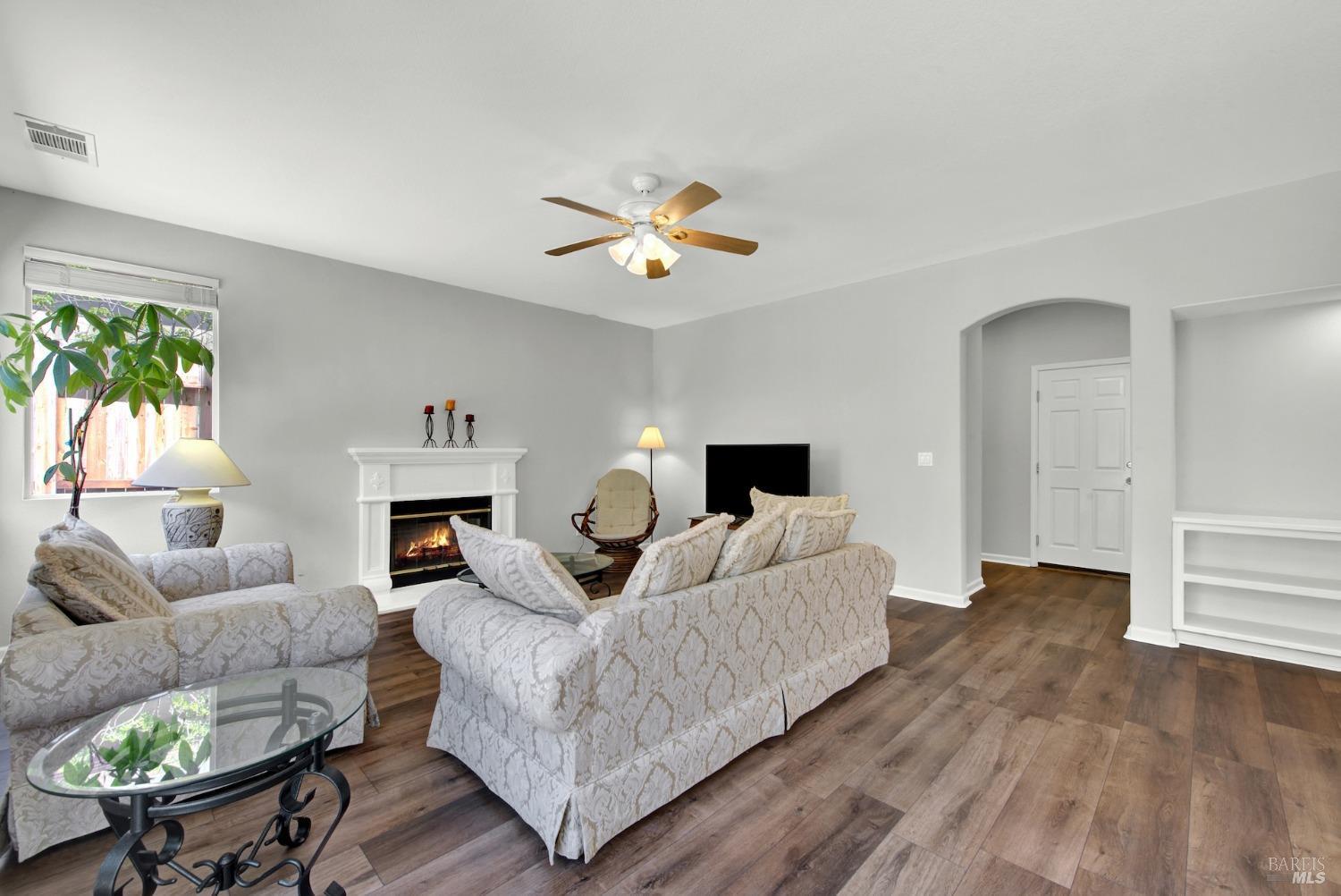 Detail Gallery Image 21 of 67 For 1917 Rollingwood Dr, Fairfield,  CA 94534 - 4 Beds | 2/1 Baths