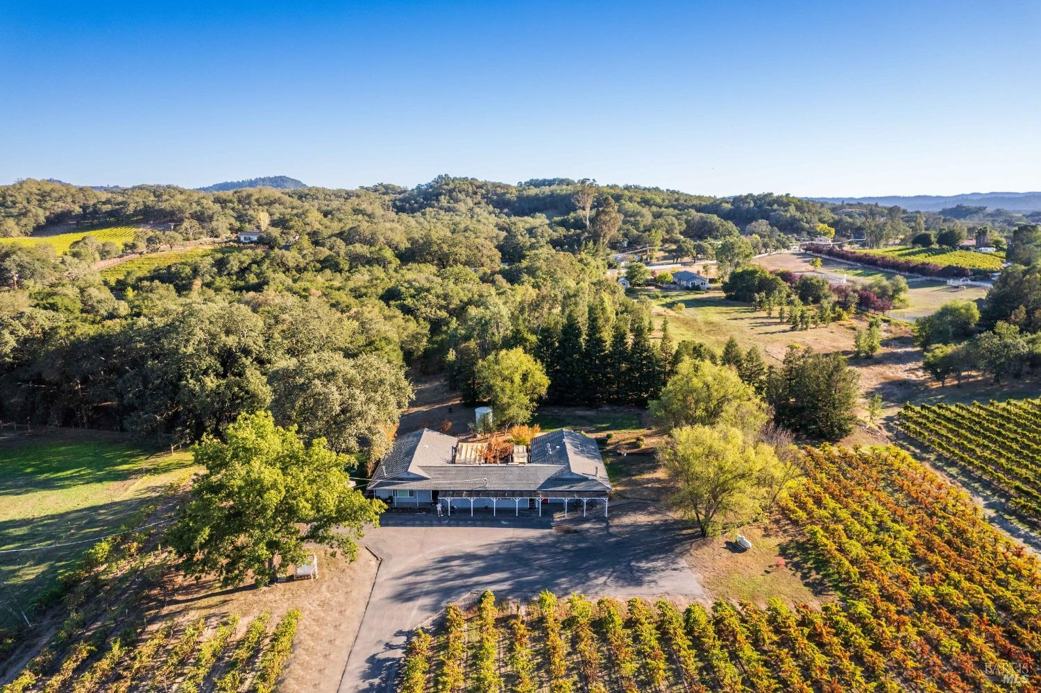 Detail Gallery Image 80 of 82 For 725 Lytton Station Rd, Healdsburg,  CA 95448 - 7 Beds | 5 Baths