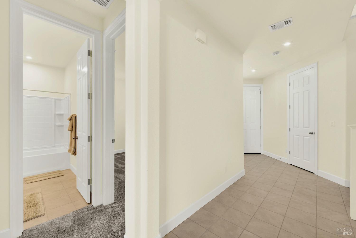 Detail Gallery Image 16 of 47 For 1565 Halsey Ct, Dixon,  CA 95620 - 4 Beds | 3 Baths