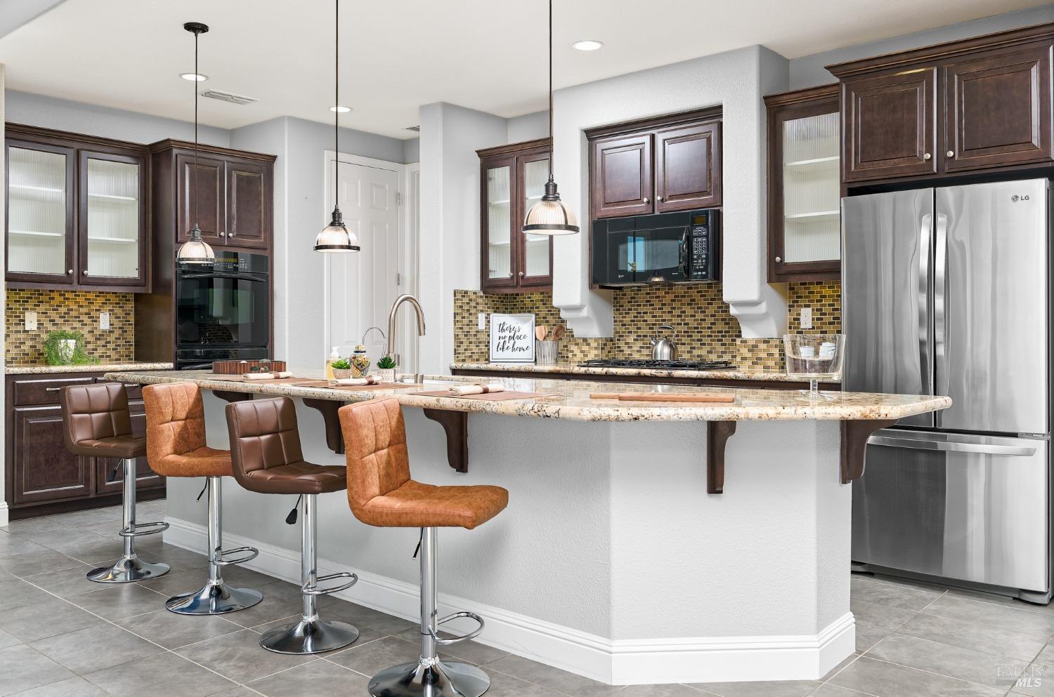 Detail Gallery Image 12 of 43 For 339 Desert Forest Ct, Rio Vista,  CA 94571 - 3 Beds | 3 Baths