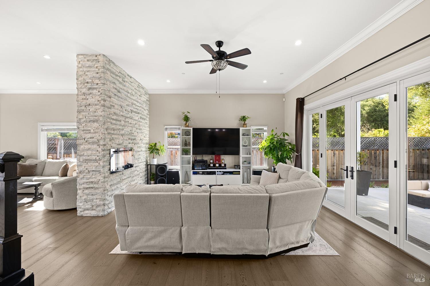 Detail Gallery Image 27 of 85 For 169 Pacific Heights Dr, Santa Rosa,  CA 95403 - 4 Beds | 3/1 Baths