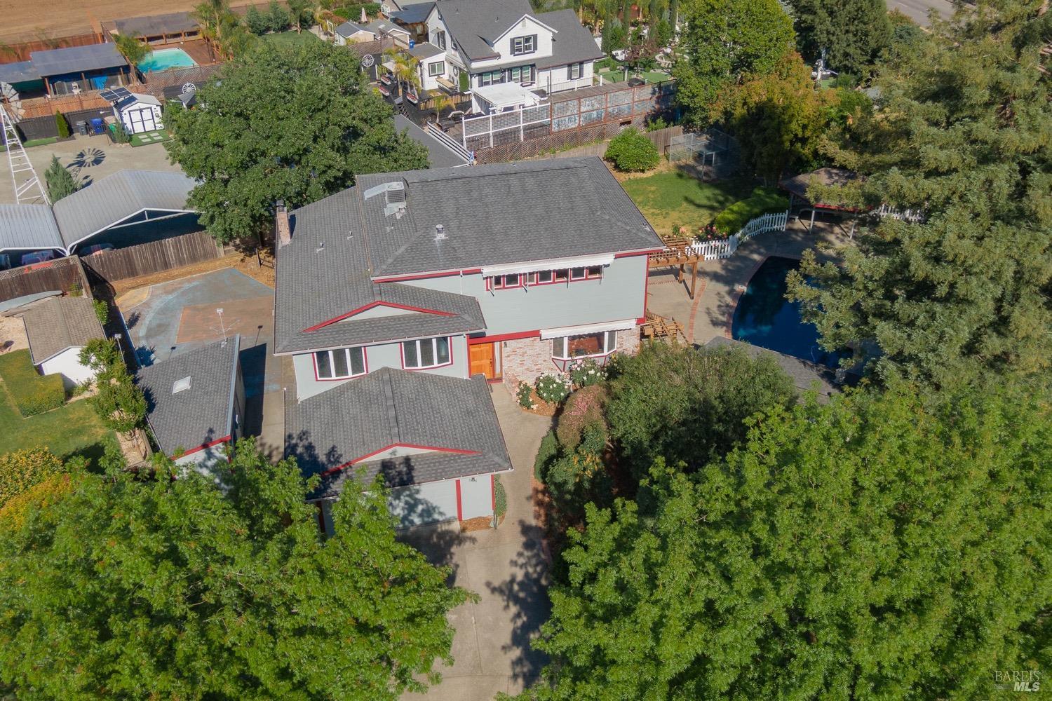 Detail Gallery Image 35 of 36 For 3756 Cano Ct, Napa,  CA 94558 - 4 Beds | 3/1 Baths