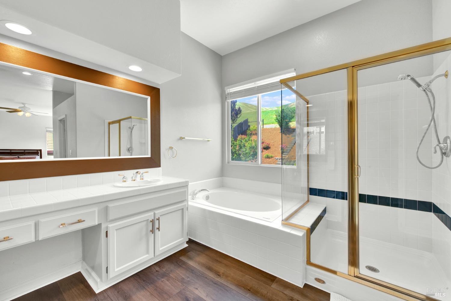 Detail Gallery Image 33 of 67 For 1917 Rollingwood Dr, Fairfield,  CA 94534 - 4 Beds | 2/1 Baths