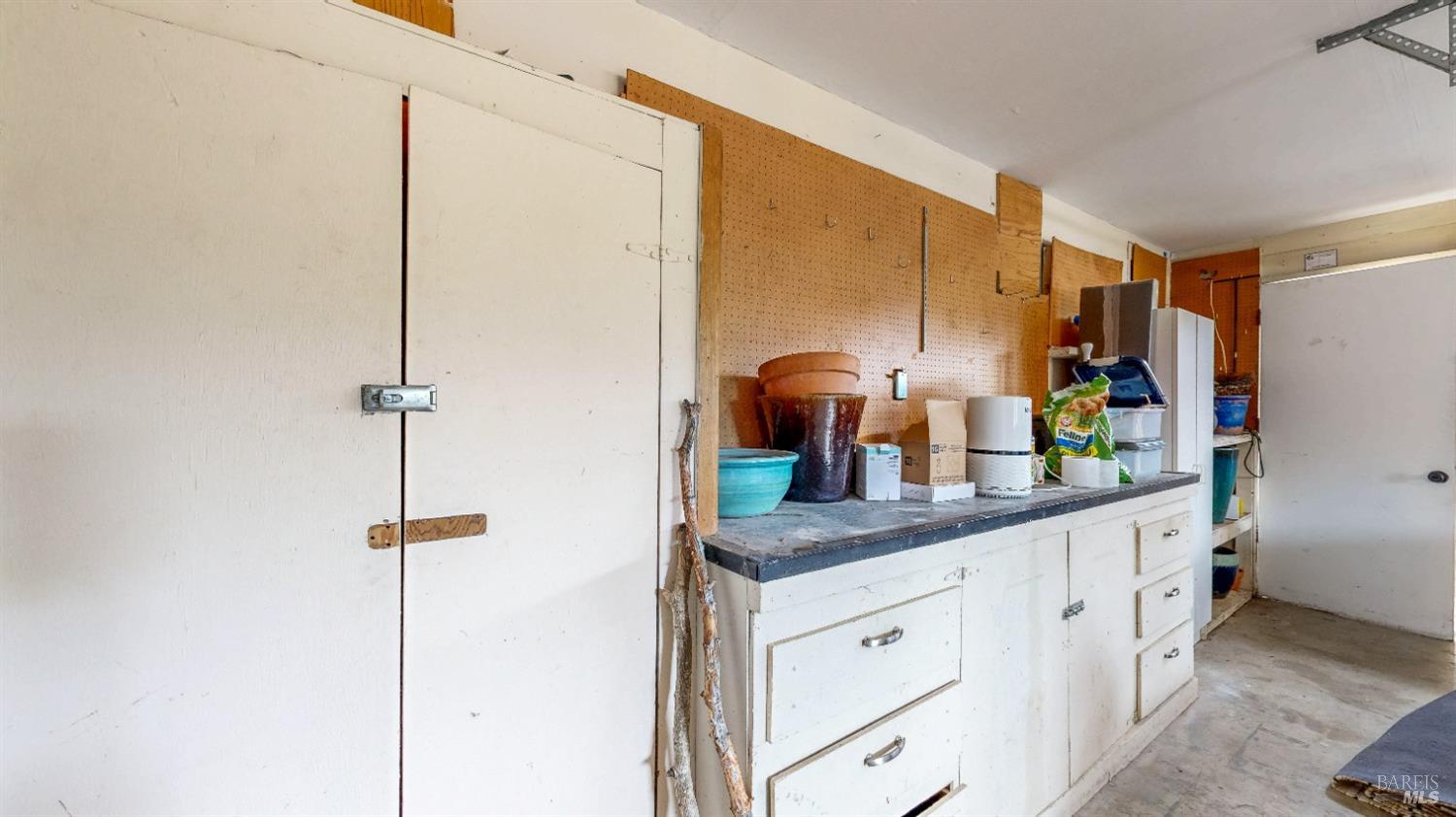 Detail Gallery Image 60 of 62 For 2061 Woodside Dr, Santa Rosa,  CA 95404 - 3 Beds | 2 Baths