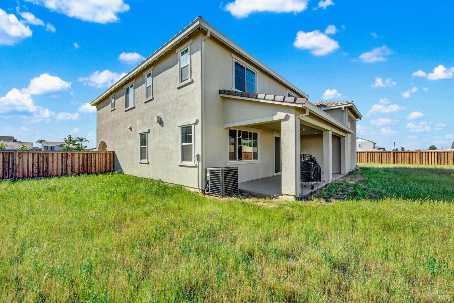 Detail Gallery Image 39 of 47 For 1565 Halsey Ct, Dixon,  CA 95620 - 4 Beds | 3 Baths