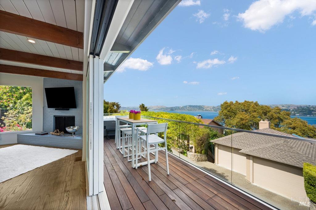 Detail Gallery Image 29 of 98 For 33 Wray Ave, Sausalito,  CA 94965 - 3 Beds | 2 Baths