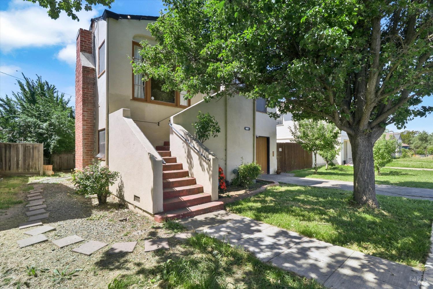 Detail Gallery Image 3 of 46 For 1467 Ohio St, Vallejo,  CA 94590 - 2 Beds | 2 Baths
