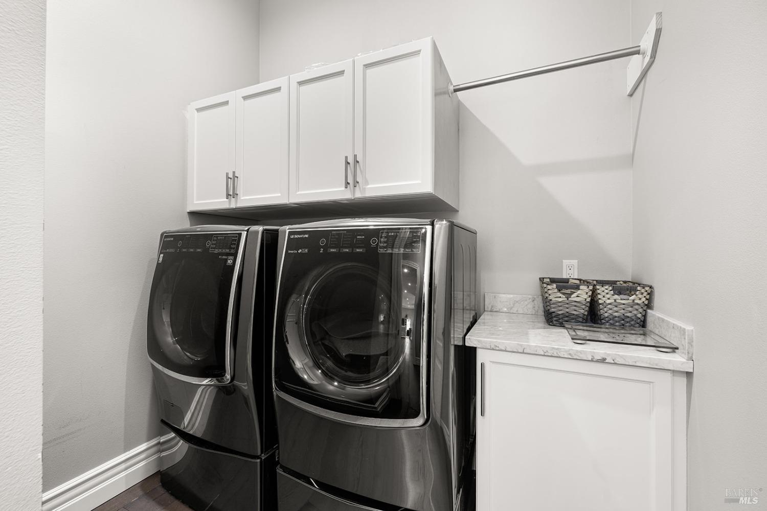 Detail Gallery Image 43 of 85 For 169 Pacific Heights Dr, Santa Rosa,  CA 95403 - 4 Beds | 3/1 Baths