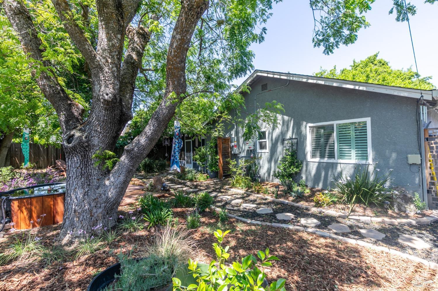 Detail Gallery Image 32 of 38 For 464 Azalea Way, Vacaville,  CA 95688 - 3 Beds | 2 Baths