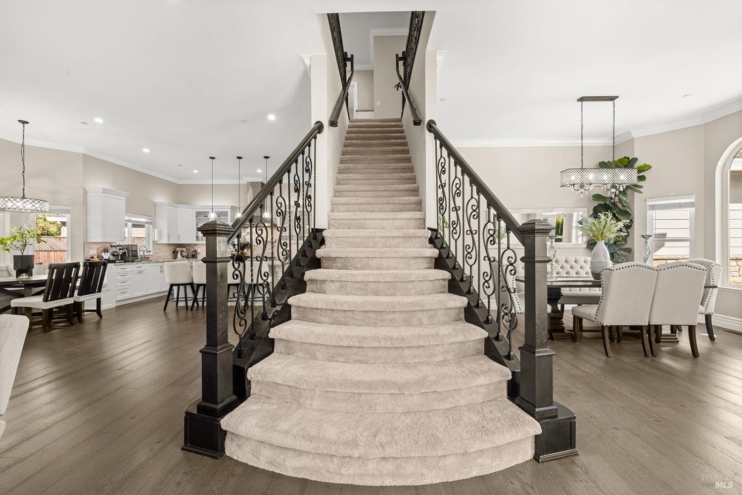 Detail Gallery Image 30 of 85 For 169 Pacific Heights Dr, Santa Rosa,  CA 95403 - 4 Beds | 3/1 Baths