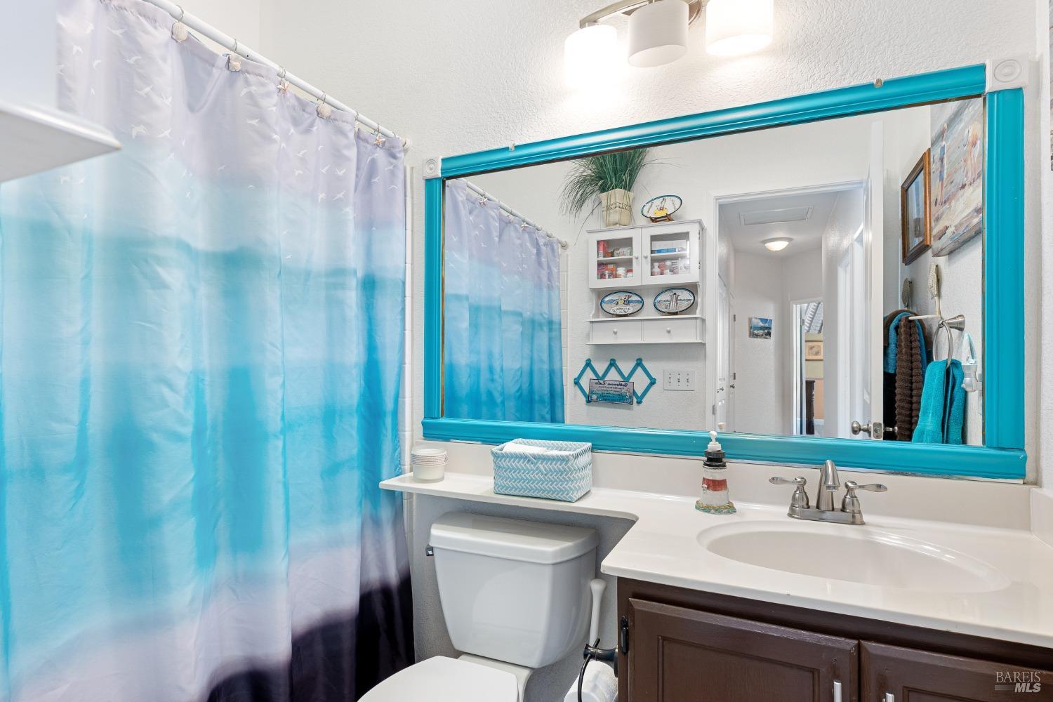 Detail Gallery Image 15 of 36 For 937 Pearwood Ct, Vacaville,  CA 95687 - 3 Beds | 2 Baths