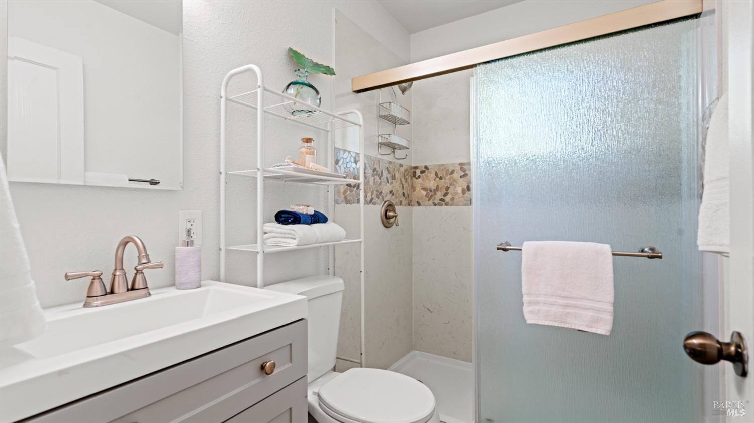Detail Gallery Image 15 of 27 For 219 Bell Ave, Fairfield,  CA 94533 - 2 Beds | 1 Baths