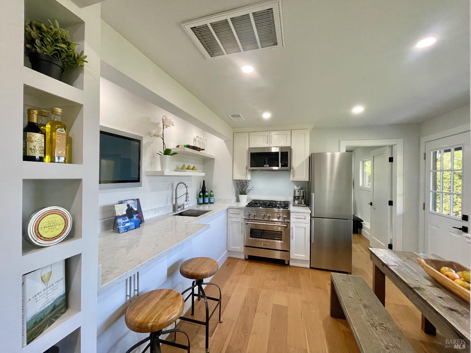 Detail Gallery Image 48 of 66 For 39 Midway Ave, Mill Valley,  CA 94941 - 5 Beds | 3 Baths