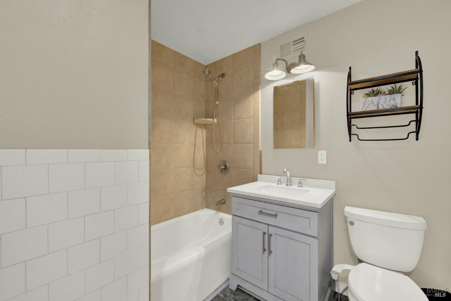 Detail Gallery Image 27 of 37 For 519 Westwood Ct, Vacaville,  CA 95688 - 3 Beds | 2 Baths