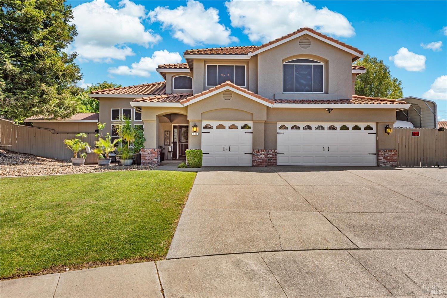 Detail Gallery Image 3 of 55 For 319 Birchwood Ct, Vacaville,  CA 95688 - 4 Beds | 2/1 Baths