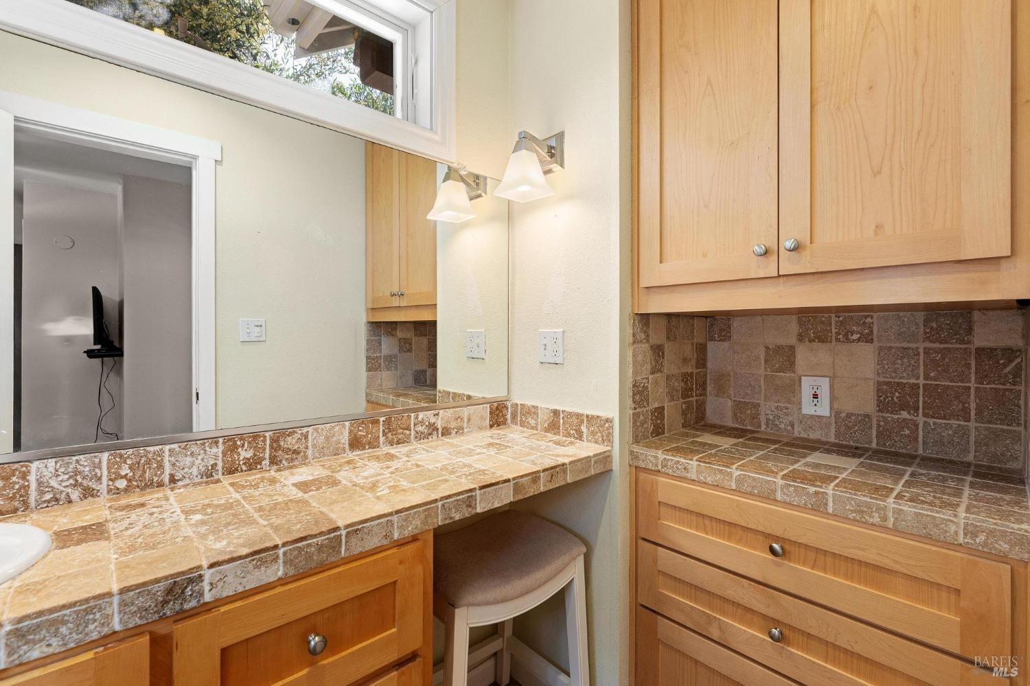 Detail Gallery Image 22 of 38 For 1126 Rimrock Dr, Napa,  CA 94558 - 2 Beds | 1/1 Baths