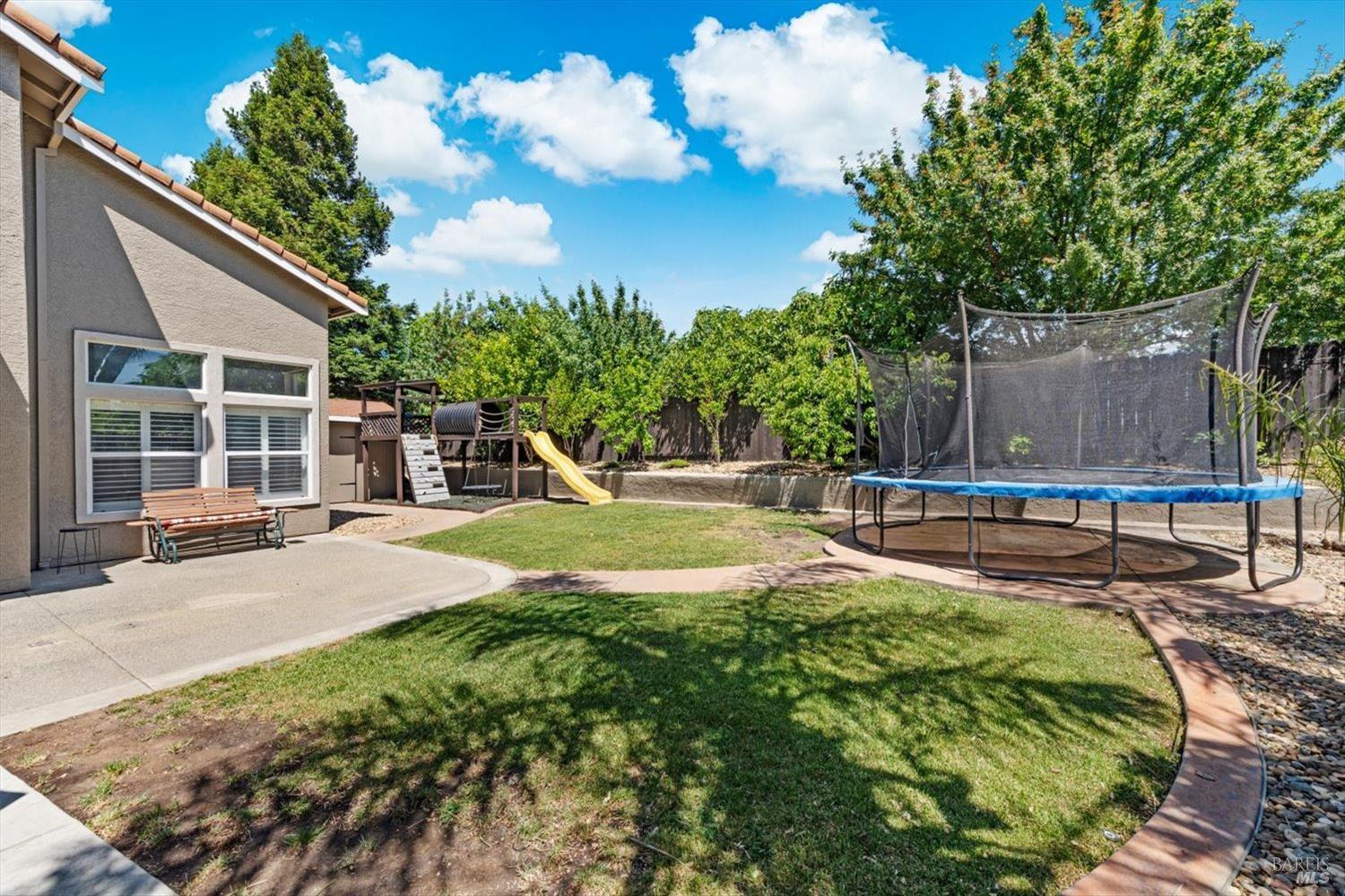 Detail Gallery Image 39 of 55 For 319 Birchwood Ct, Vacaville,  CA 95688 - 4 Beds | 2/1 Baths