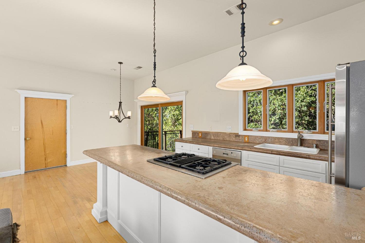 Detail Gallery Image 9 of 38 For 1126 Rimrock Dr, Napa,  CA 94558 - 2 Beds | 1/1 Baths
