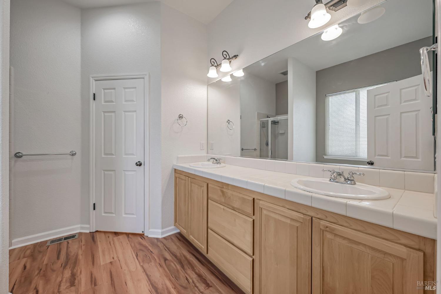 Detail Gallery Image 30 of 55 For 112 Syrah Ct, Cloverdale,  CA 95425 - 3 Beds | 2 Baths