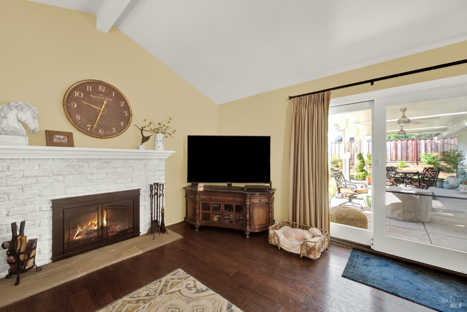 Detail Gallery Image 17 of 30 For 262 N Alamo Dr, Vacaville,  CA 95688 - 4 Beds | 2 Baths