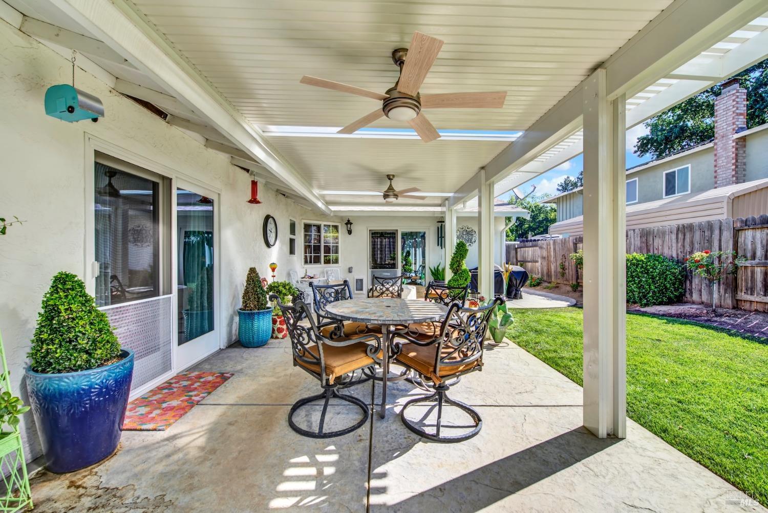 Detail Gallery Image 29 of 30 For 262 N Alamo Dr, Vacaville,  CA 95688 - 4 Beds | 2 Baths