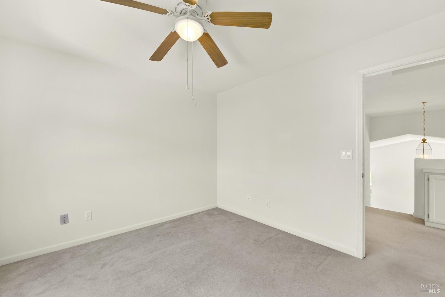Detail Gallery Image 41 of 67 For 1917 Rollingwood Dr, Fairfield,  CA 94534 - 4 Beds | 2/1 Baths