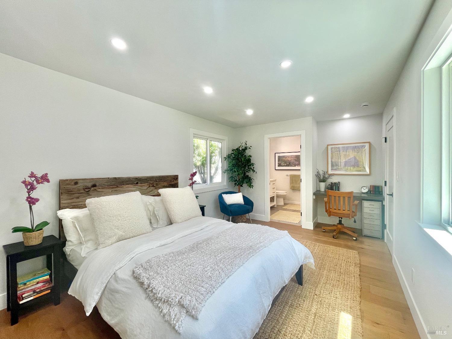 Detail Gallery Image 36 of 66 For 39 Midway Ave, Mill Valley,  CA 94941 - 5 Beds | 3 Baths