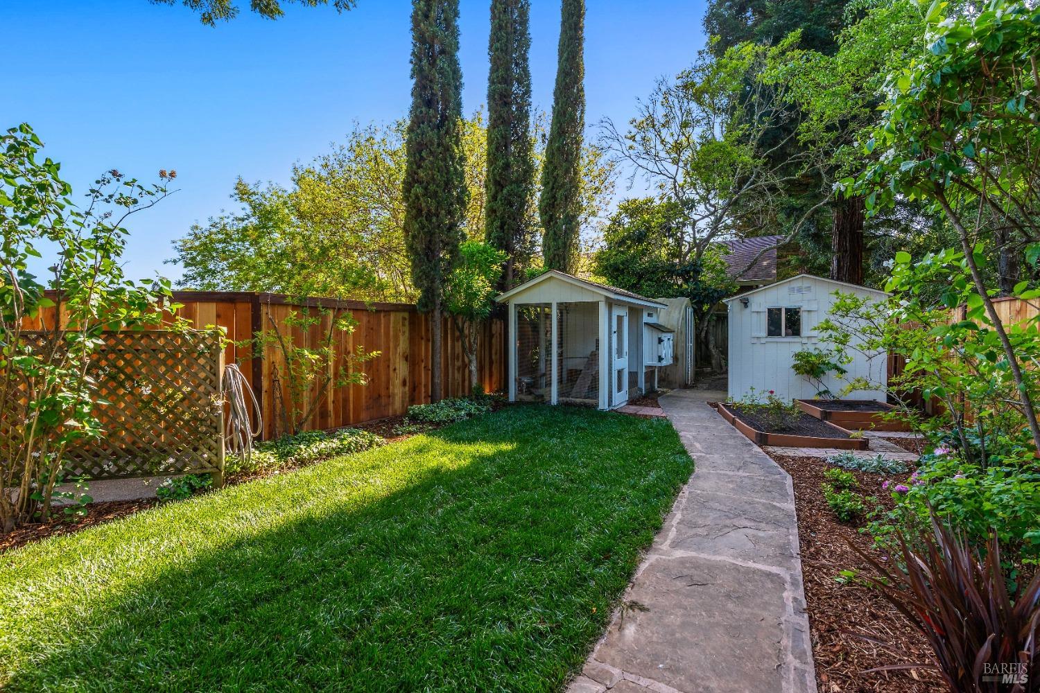 Detail Gallery Image 54 of 75 For 14 Ceriani Ct, Napa,  CA 94558 - 3 Beds | 2/1 Baths