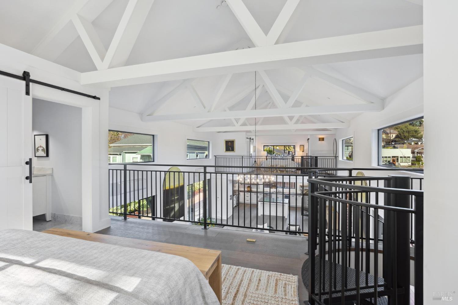 Detail Gallery Image 20 of 39 For 303 Bodega Ave, Petaluma,  CA 94952 - 2 Beds | 3 Baths