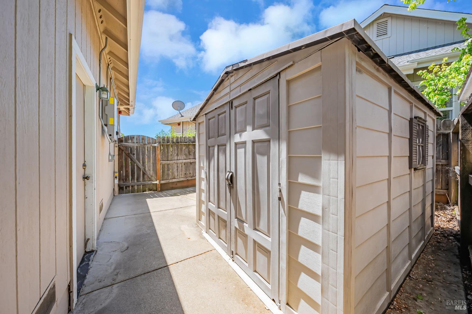 Detail Gallery Image 45 of 55 For 112 Syrah Ct, Cloverdale,  CA 95425 - 3 Beds | 2 Baths