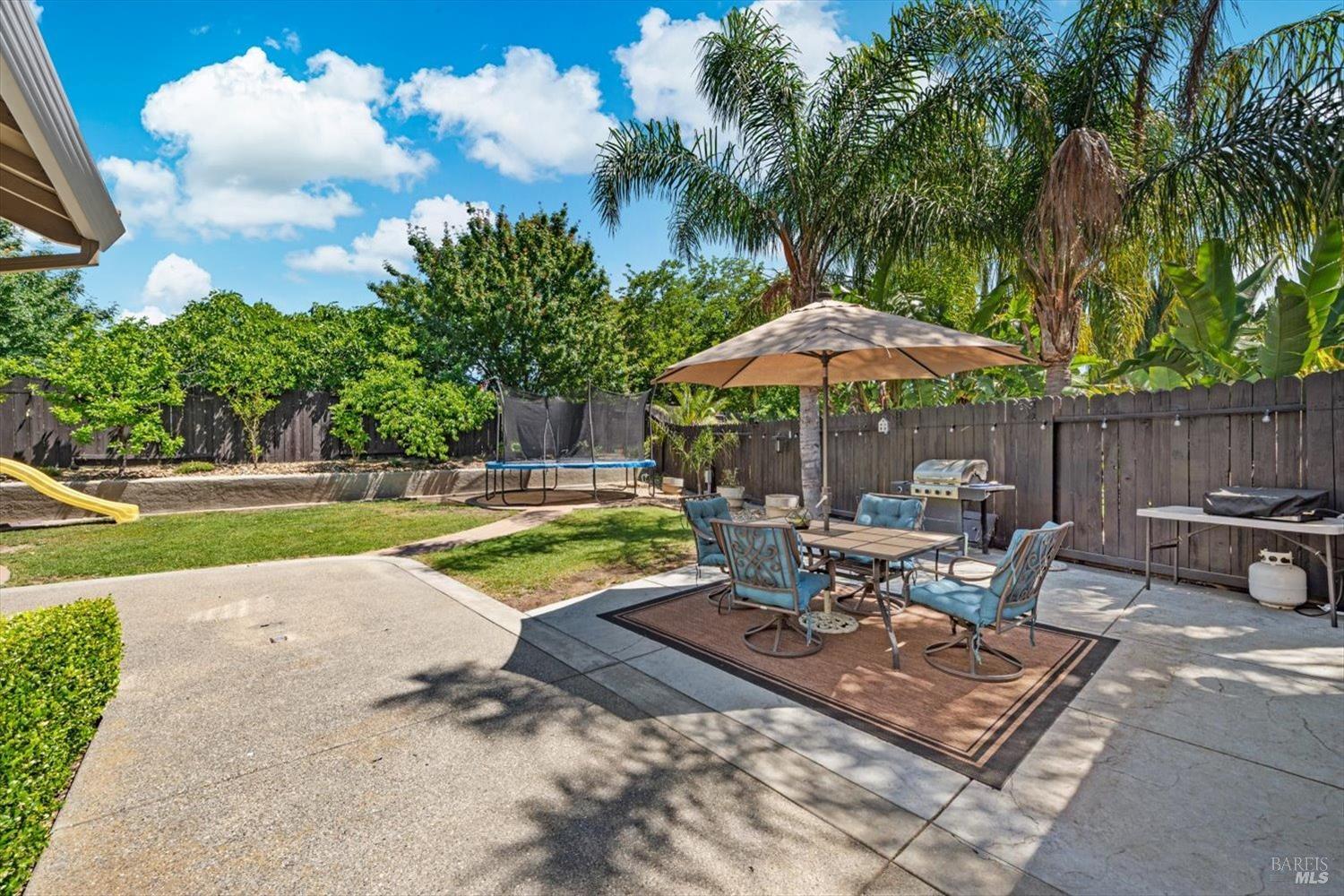 Detail Gallery Image 38 of 55 For 319 Birchwood Ct, Vacaville,  CA 95688 - 4 Beds | 2/1 Baths