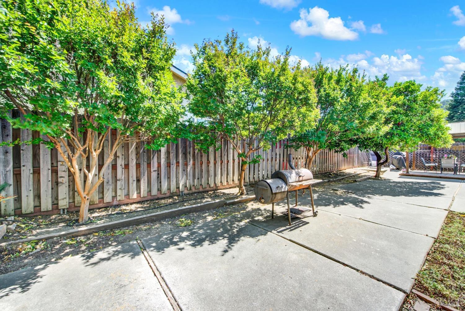 Detail Gallery Image 45 of 60 For 1199 Creekside Dr, Vacaville,  CA 95687 - 4 Beds | 2 Baths