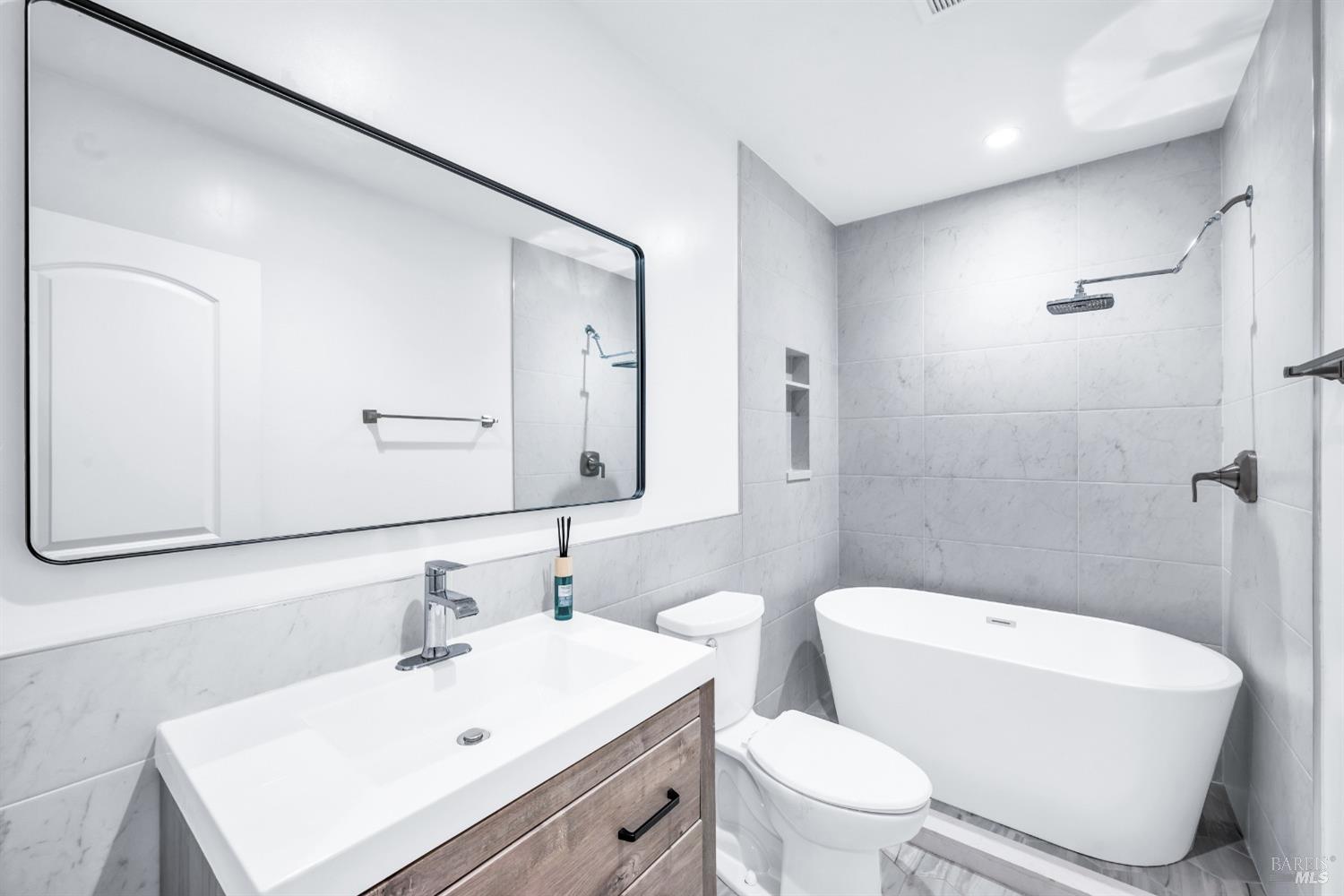 Detail Gallery Image 21 of 29 For 1444 Ohio St, Vallejo,  CA 94590 - 3 Beds | 2 Baths