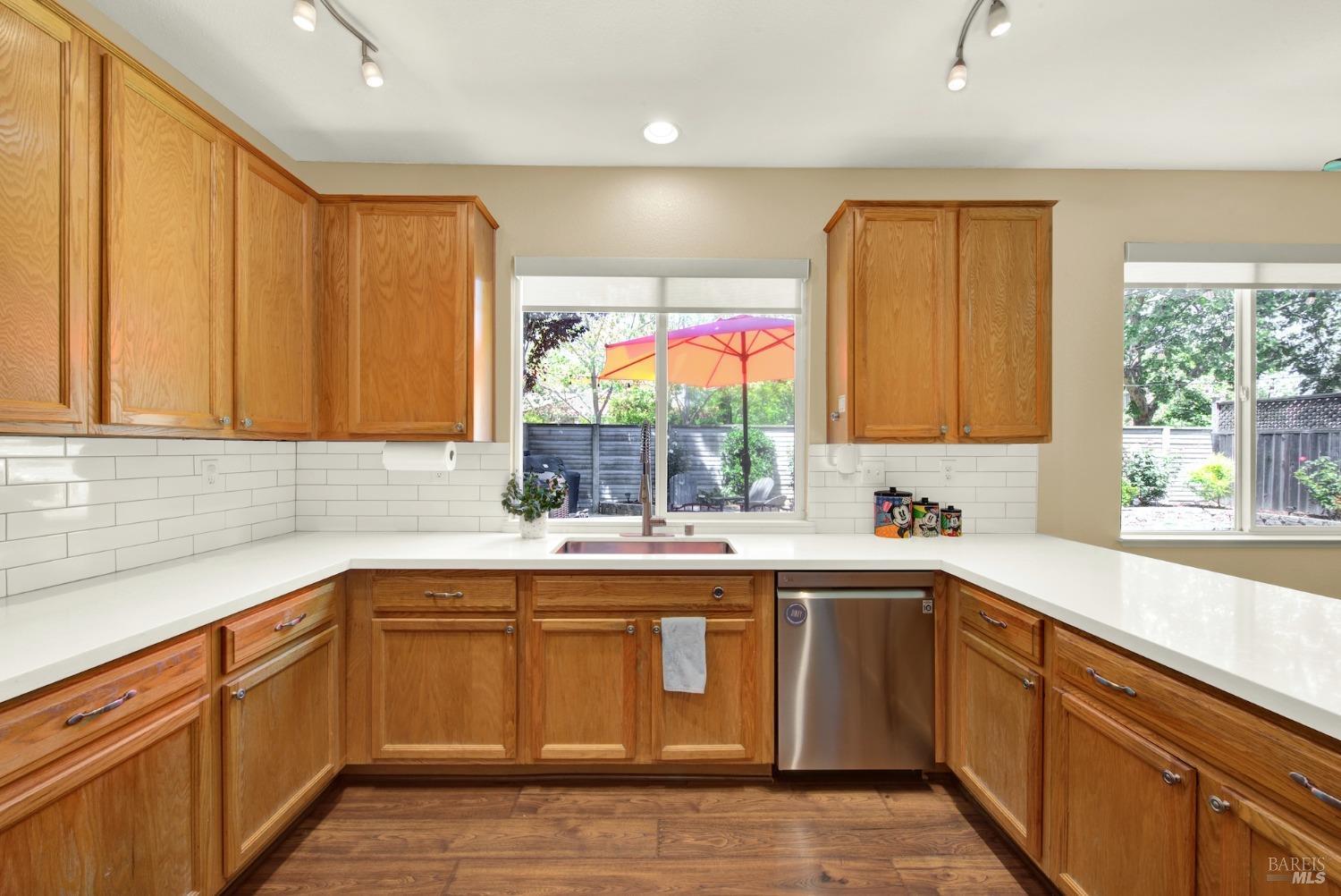 Detail Gallery Image 23 of 66 For 4564 Stillson St, Napa,  CA 94558 - 3 Beds | 2/1 Baths