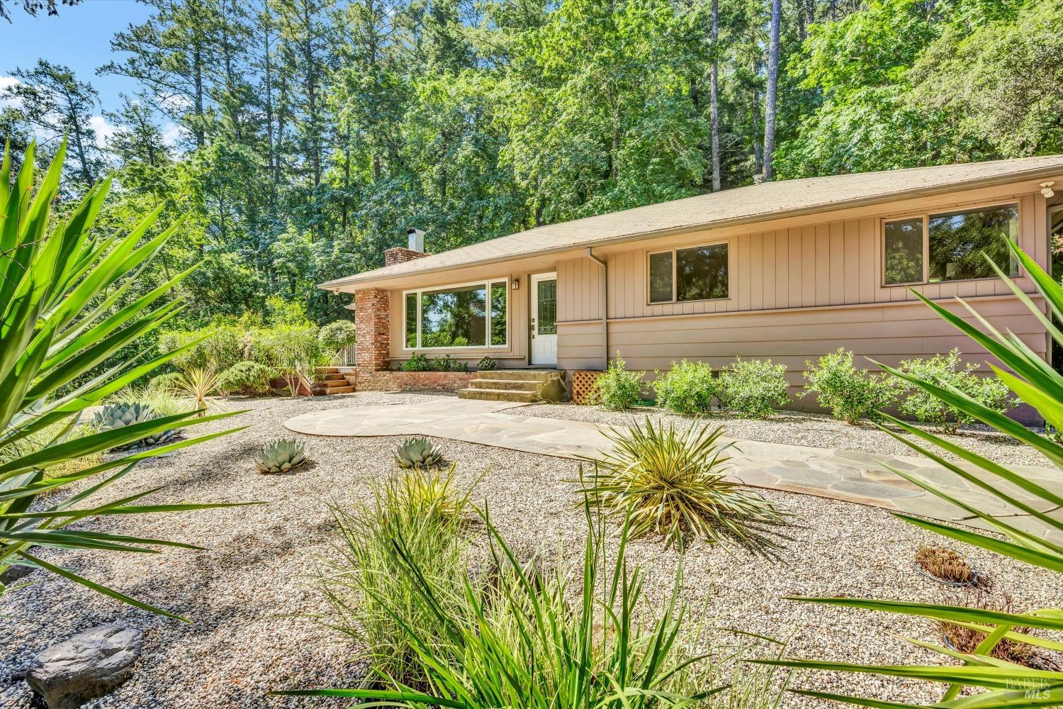 Detail Gallery Image 11 of 31 For 3257 State Highway 128 Unkn, Calistoga,  CA 94515 - 3 Beds | 2 Baths